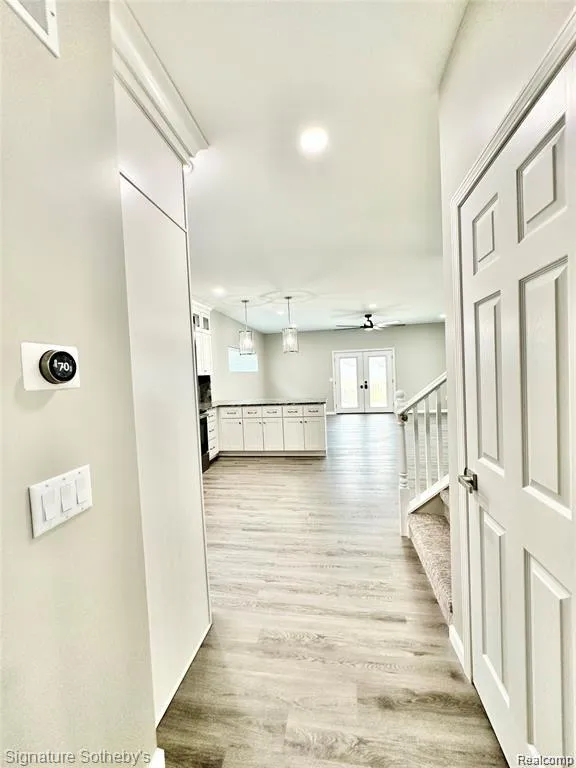 442 Ardmore Drive Ferndale City, MI 48220