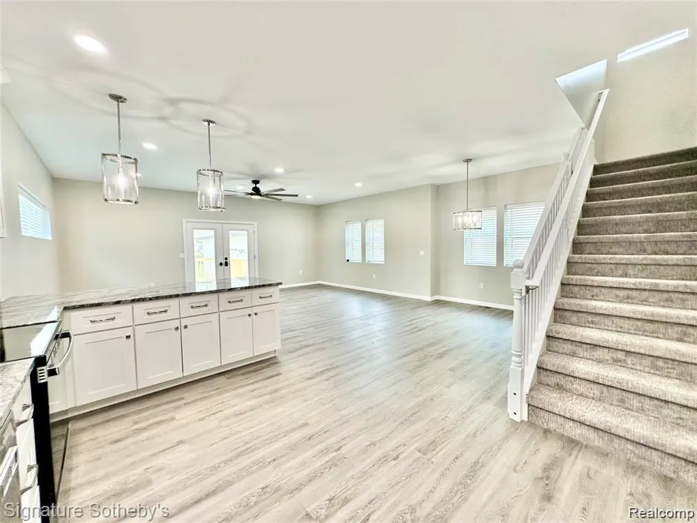 442 Ardmore Drive Ferndale City, MI 48220