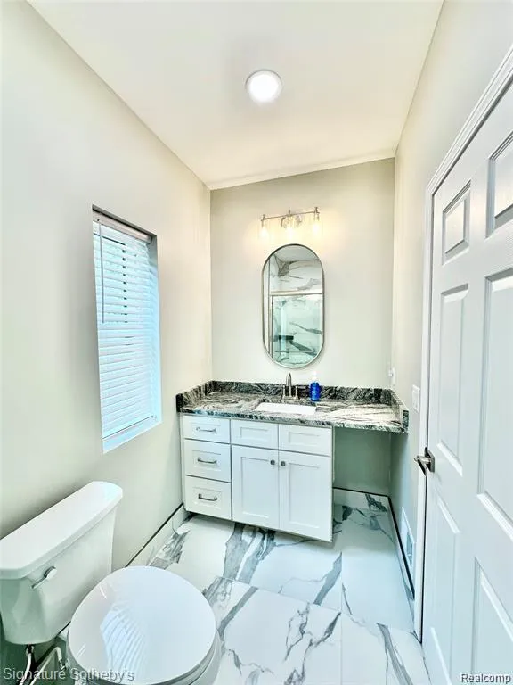 442 Ardmore Drive Ferndale City, MI 48220