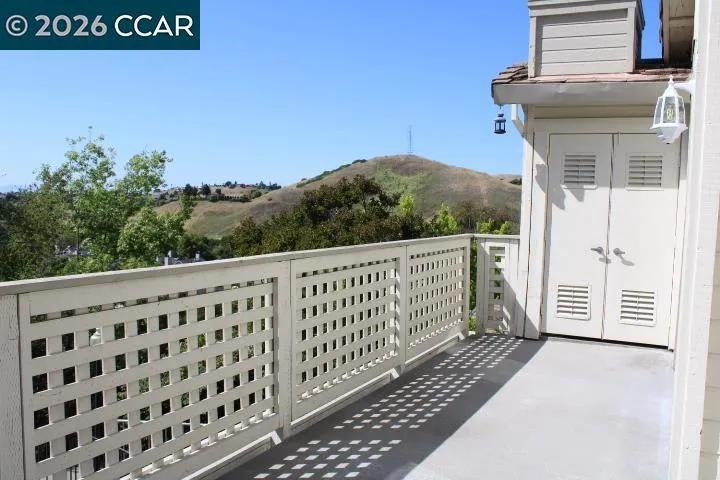 258 Napoli Ct Hercules, CA 94547