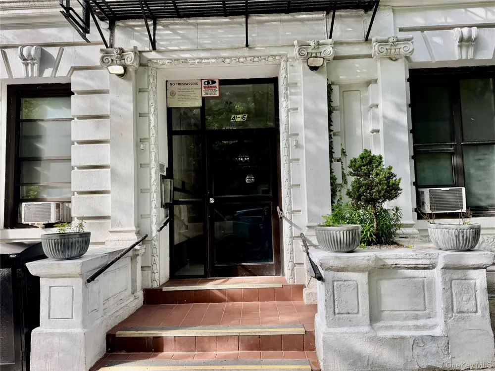 4-6 West 105th st ##5b New York (Manhattan), NY 10025