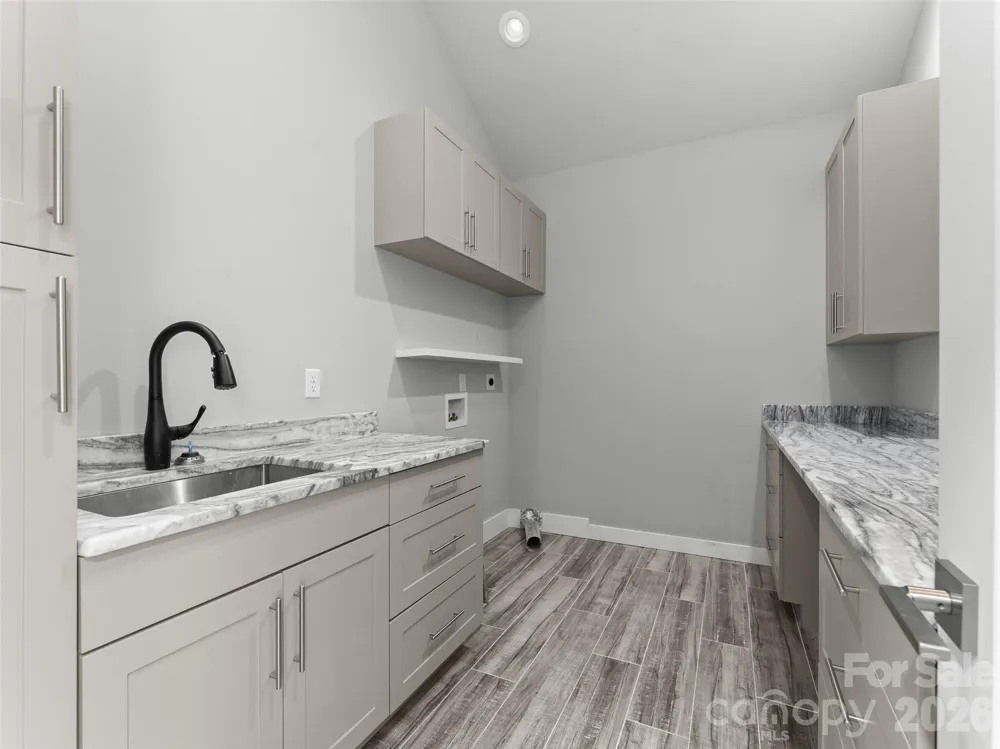 123 Israel Road Candler, NC 28715