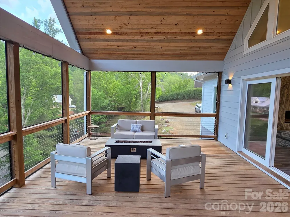 123 Israel Road Candler, NC 28715