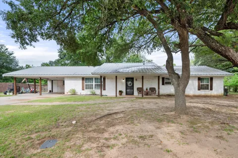 951 Faircrest Drive