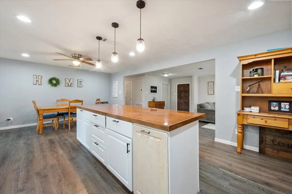 951 Faircrest Drive Fairfield, TX 75840
