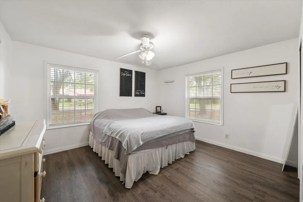 951 Faircrest Drive Fairfield, TX 75840