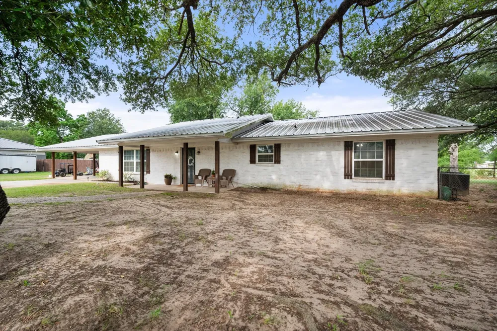 951 Faircrest Drive Fairfield, TX 75840