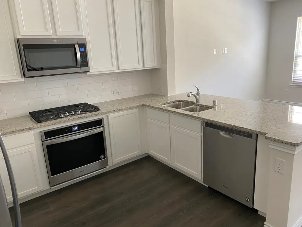 2402 Siskiyou Street Lewisville, TX 75056