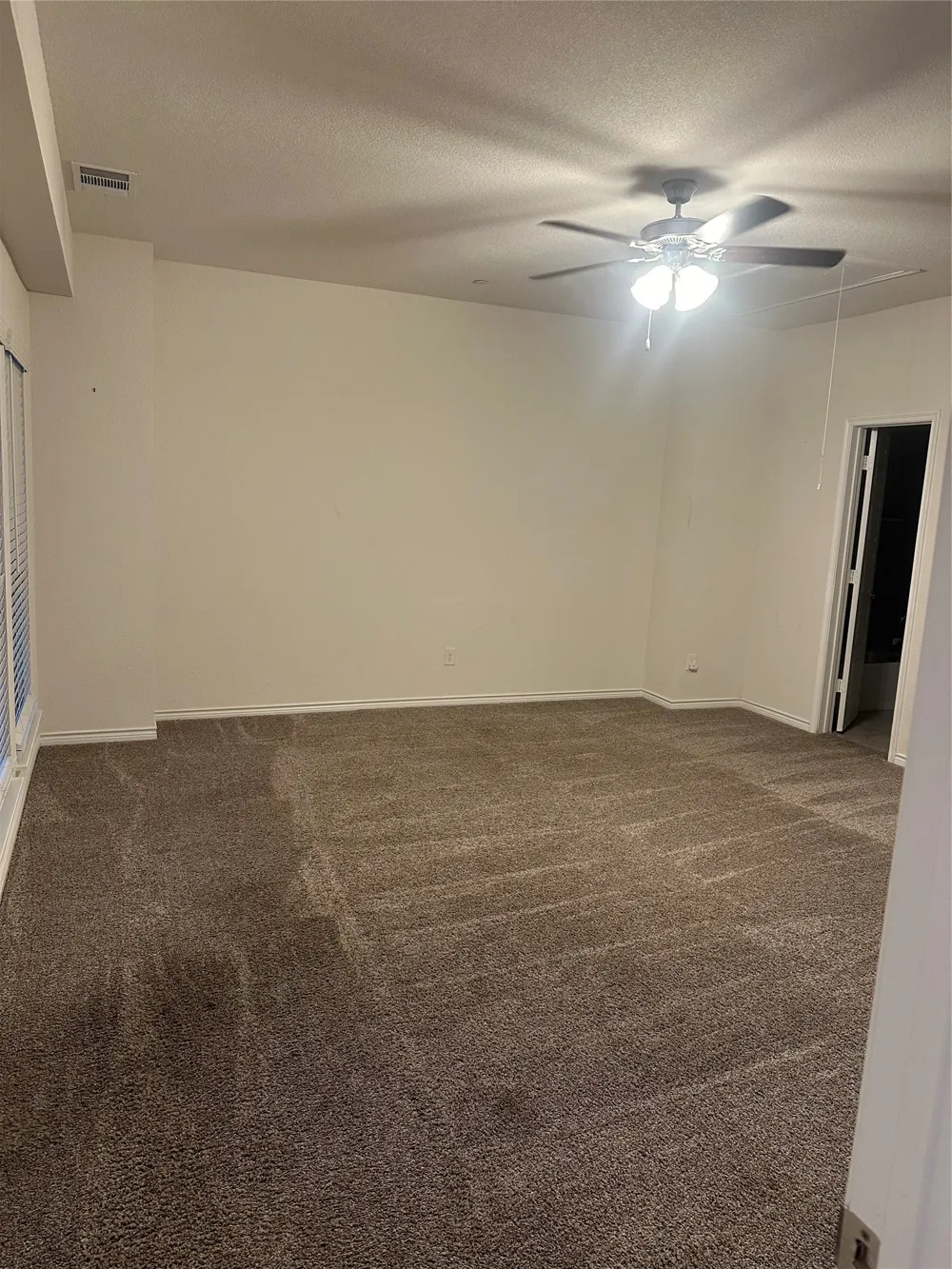 2402 Siskiyou Street Lewisville, TX 75056