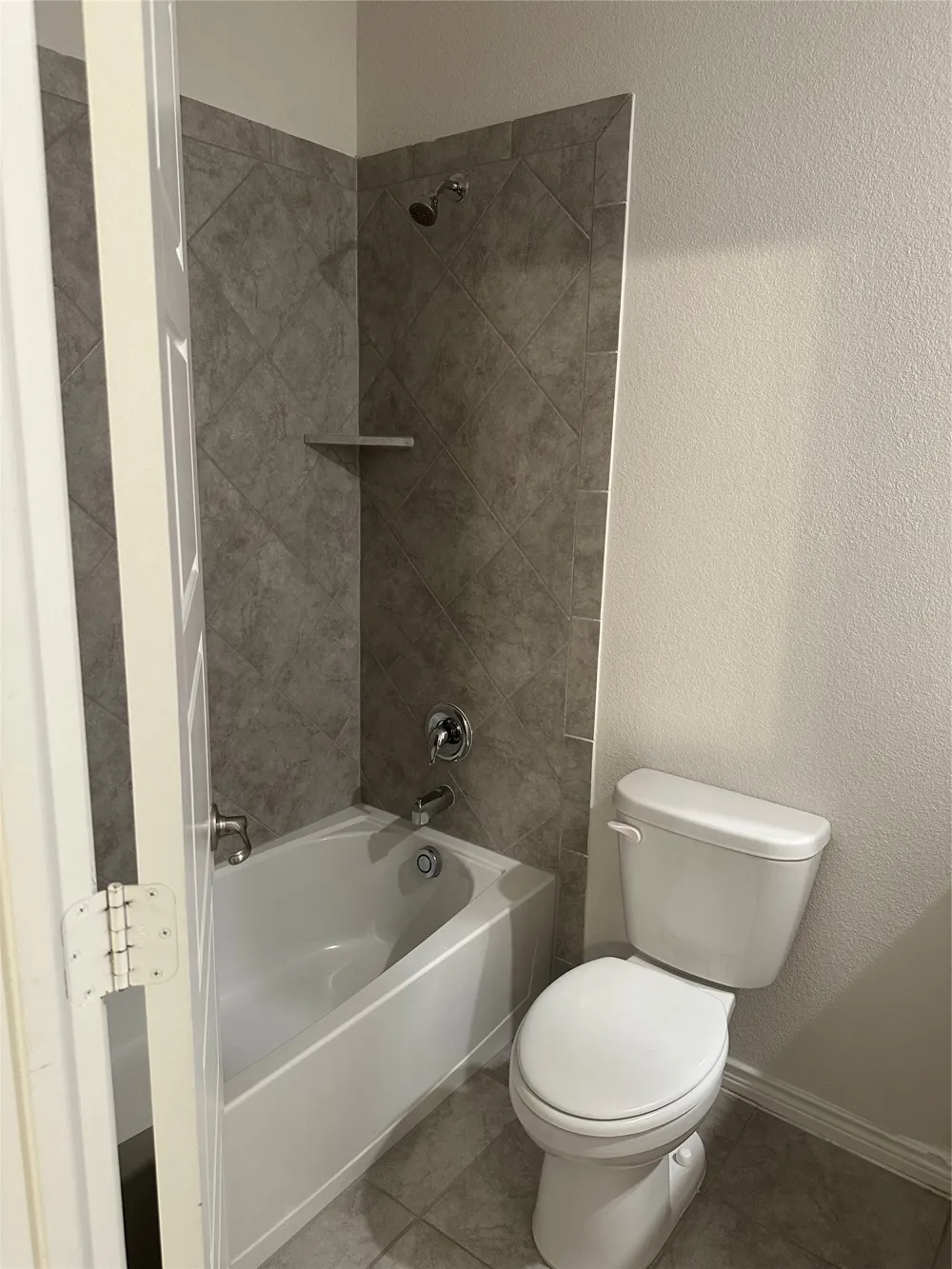 2402 Siskiyou Street Lewisville, TX 75056