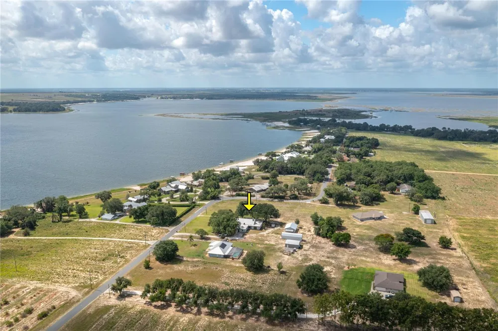 1325 THORNBURG ROAD Babson Park, FL 33827