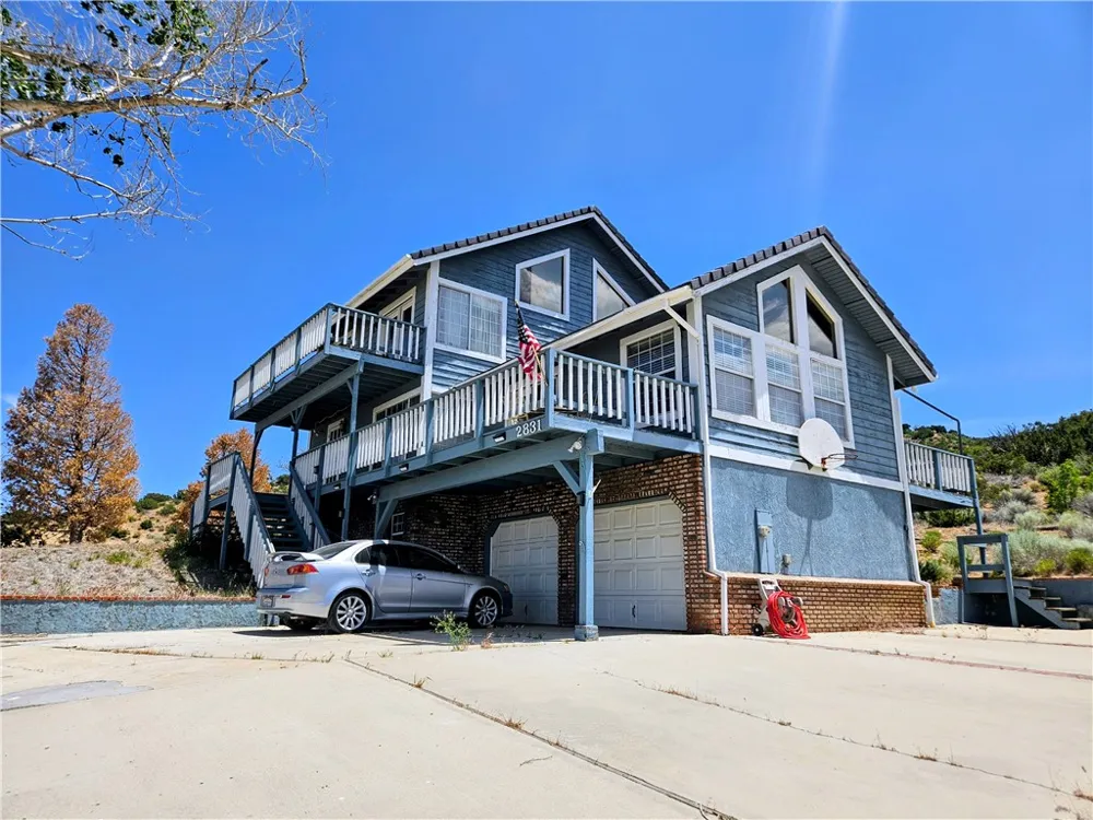 2831 Cygnet Pinon Hills, CA 92372