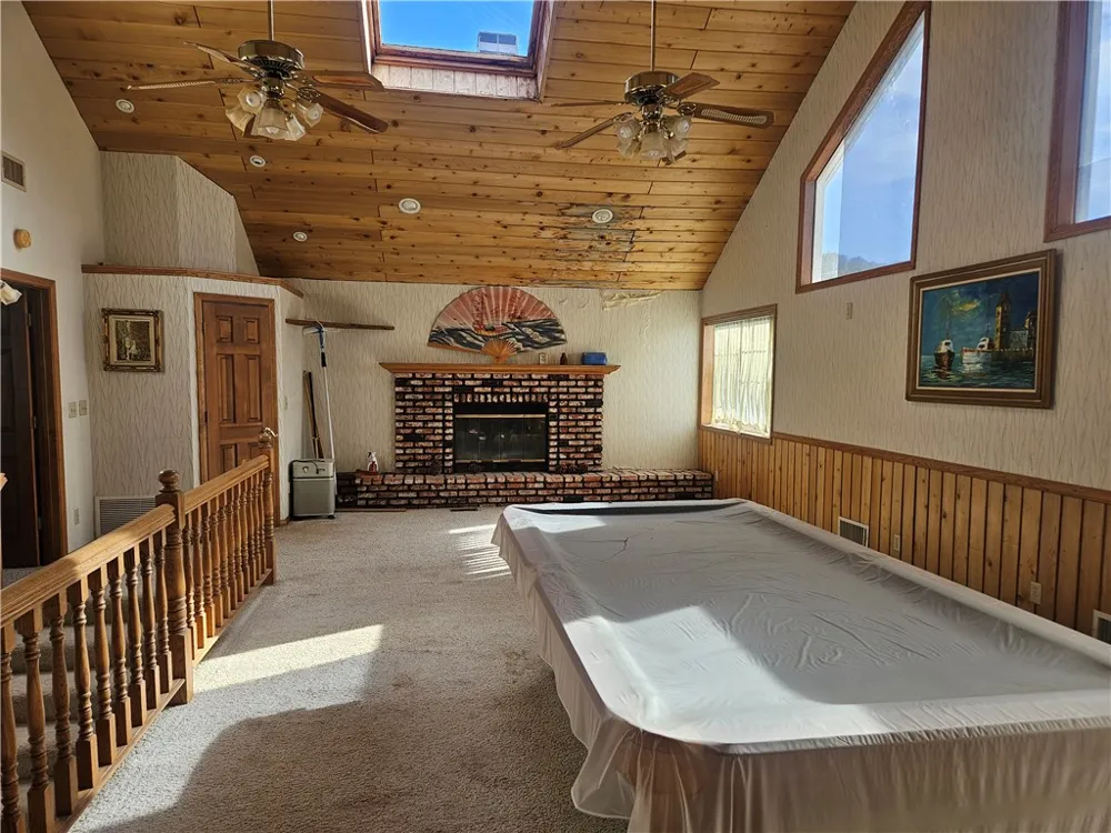2831 Cygnet Pinon Hills, CA 92372