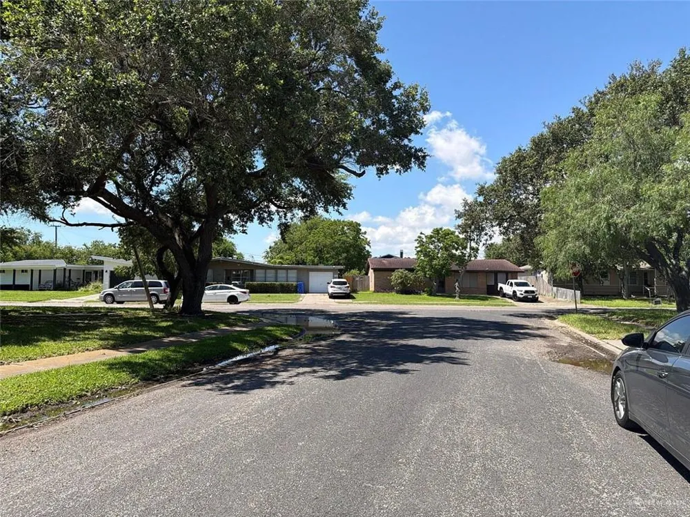 430 Canterbury Drive Corpus Christi, TX 78412