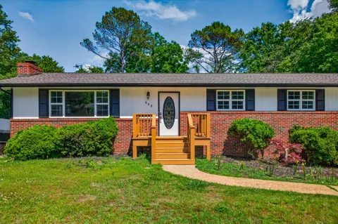 968 W Circle Drive