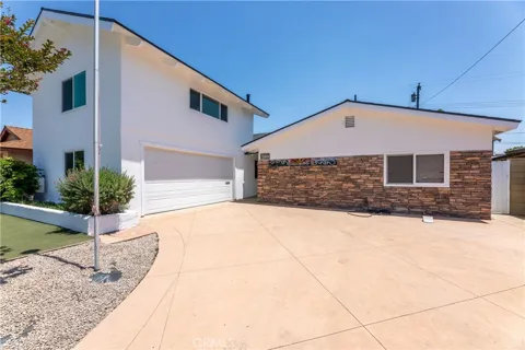 8172 Acacia