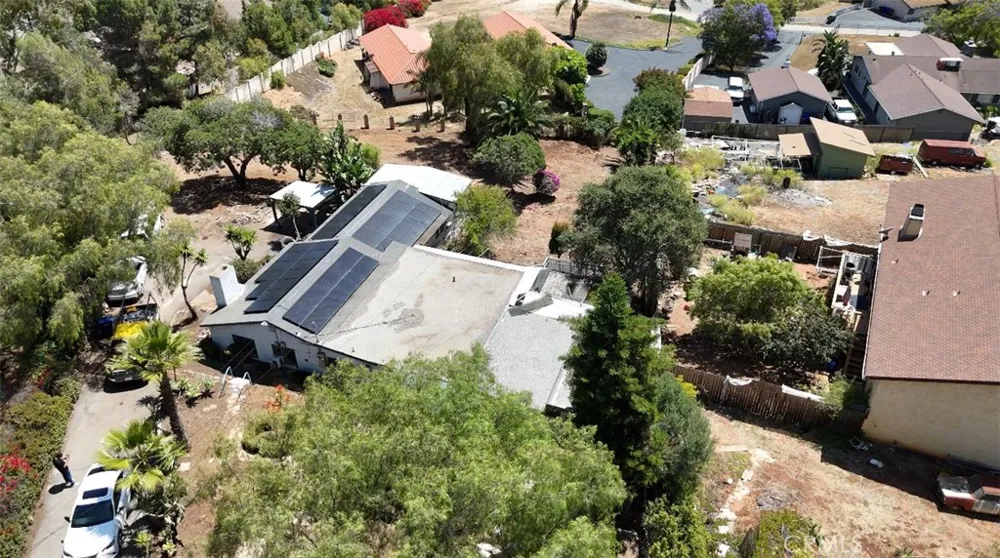 519 Mason Vista, CA 92084
