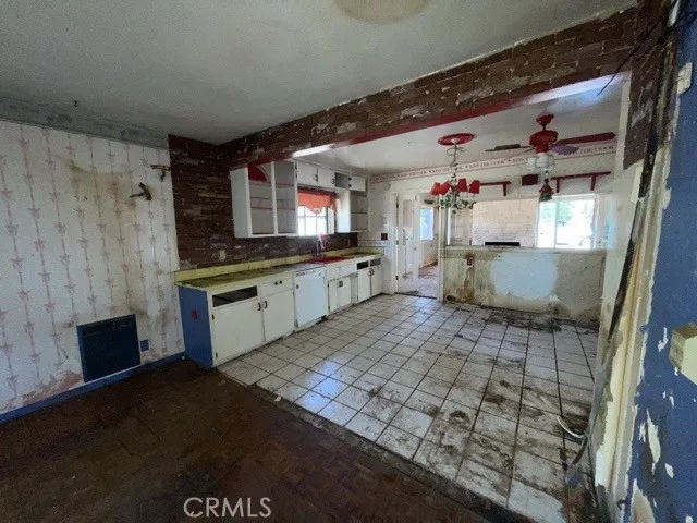 519 Mason Vista, CA 92084