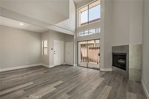 6323 Reseda Boulevard #2
