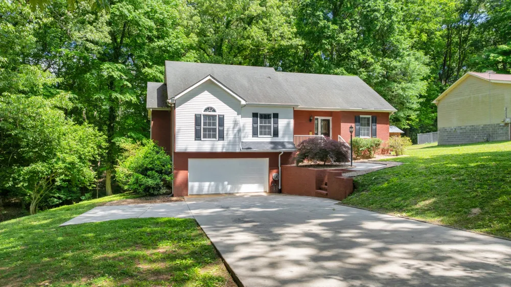 301 McKinney St Estill Springs, TN 37330