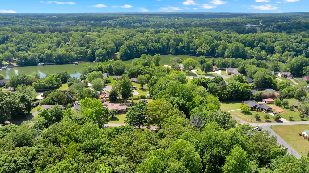 301 McKinney St Estill Springs, TN 37330