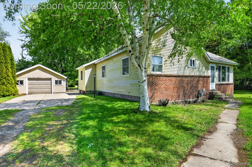 3660 Keewahdin Road Fort Gratiot Charter Township, MI 48059