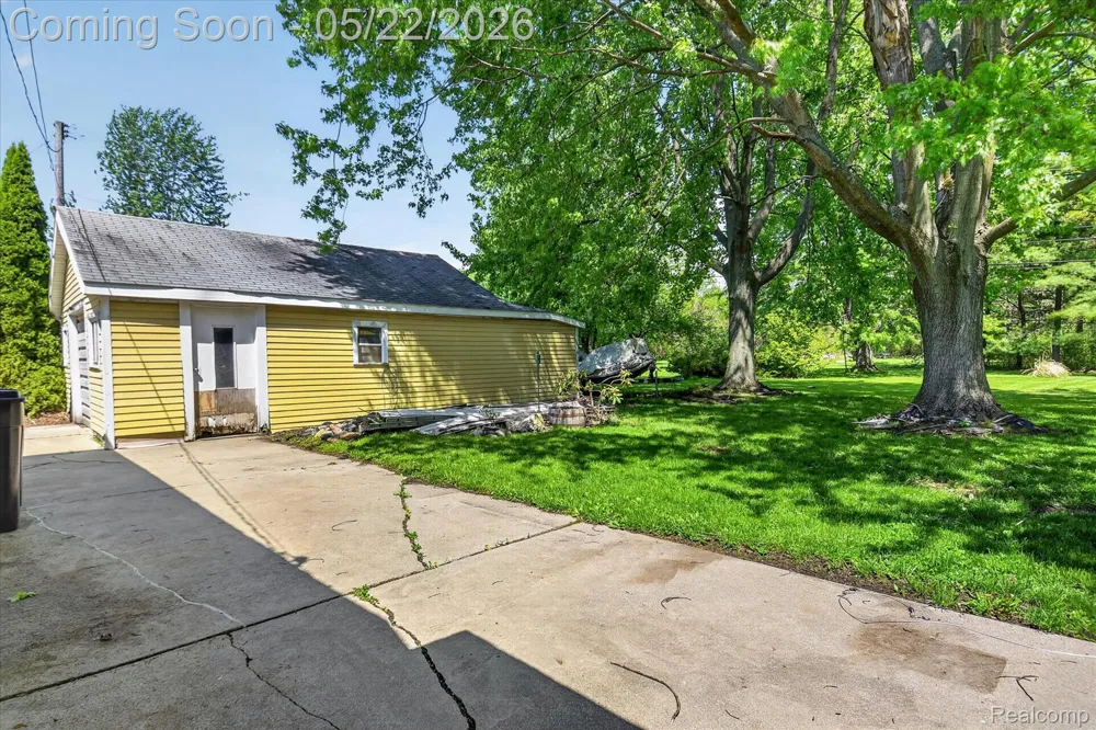 3660 Keewahdin Road Fort Gratiot Charter Township, MI 48059