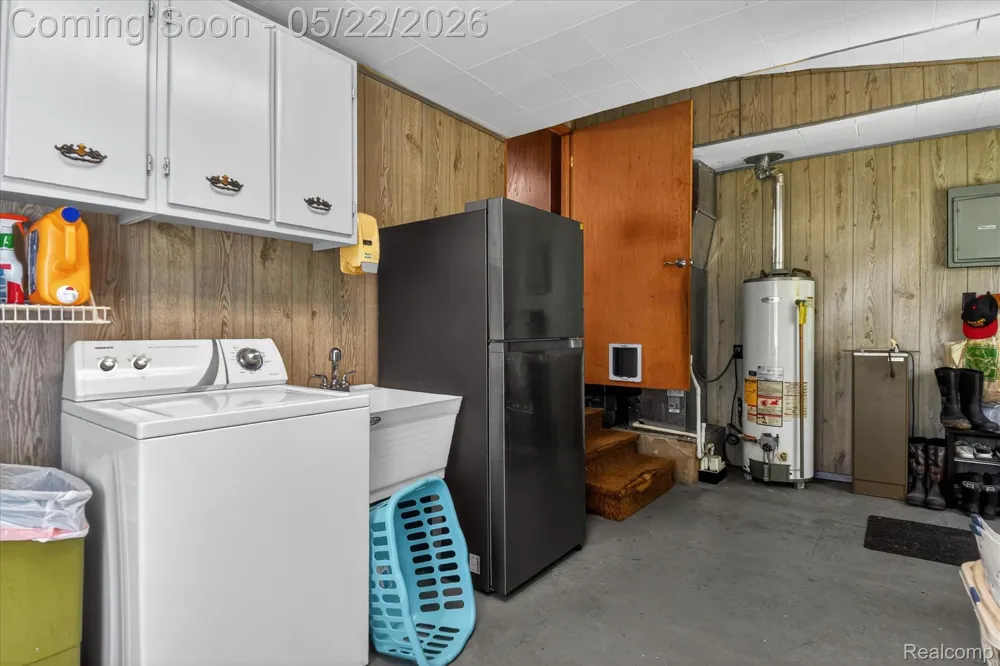 3660 Keewahdin Road Fort Gratiot Charter Township, MI 48059