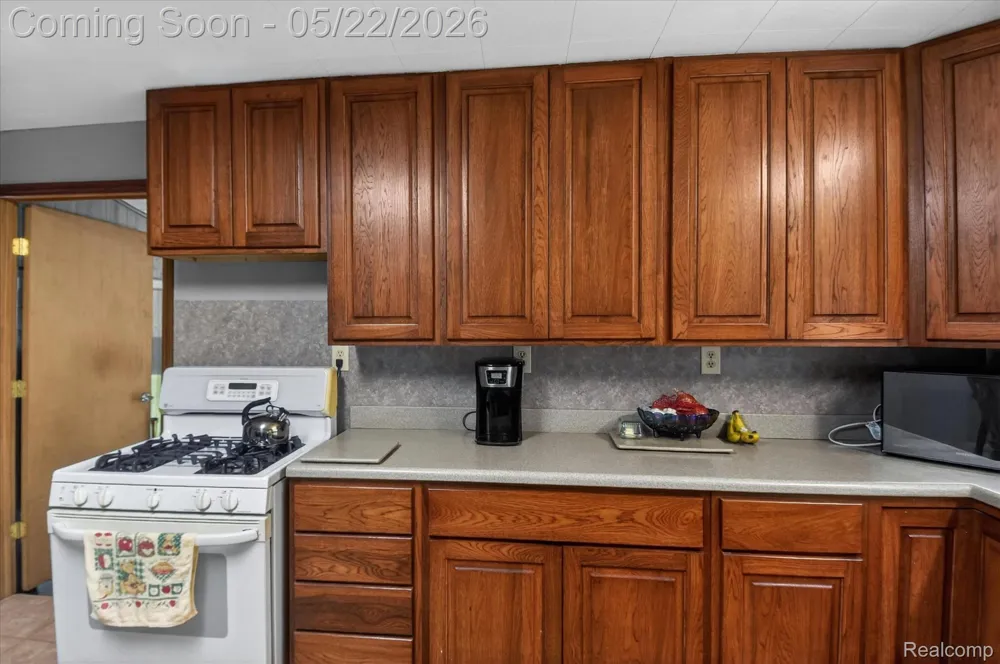 3660 Keewahdin Road Fort Gratiot Charter Township, MI 48059