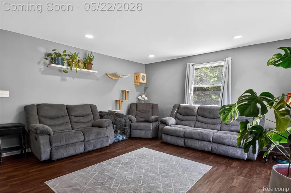 3660 Keewahdin Road Fort Gratiot Charter Township, MI 48059