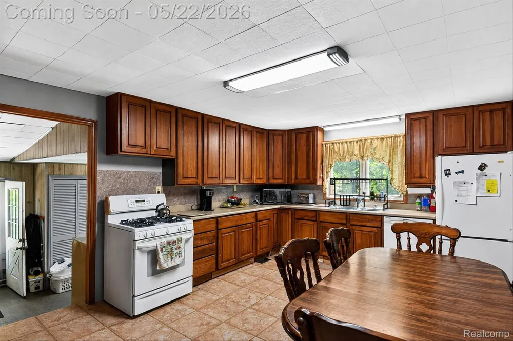 3660 Keewahdin Road Fort Gratiot Charter Township, MI 48059