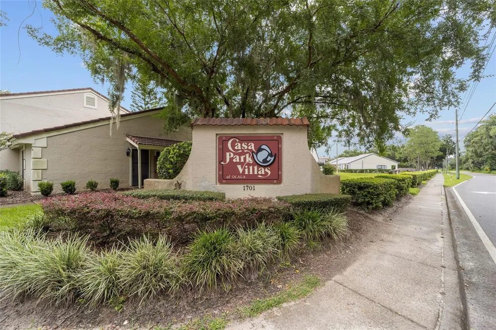 1701 SE 24TH ROAD #102 ocala, FL 34471