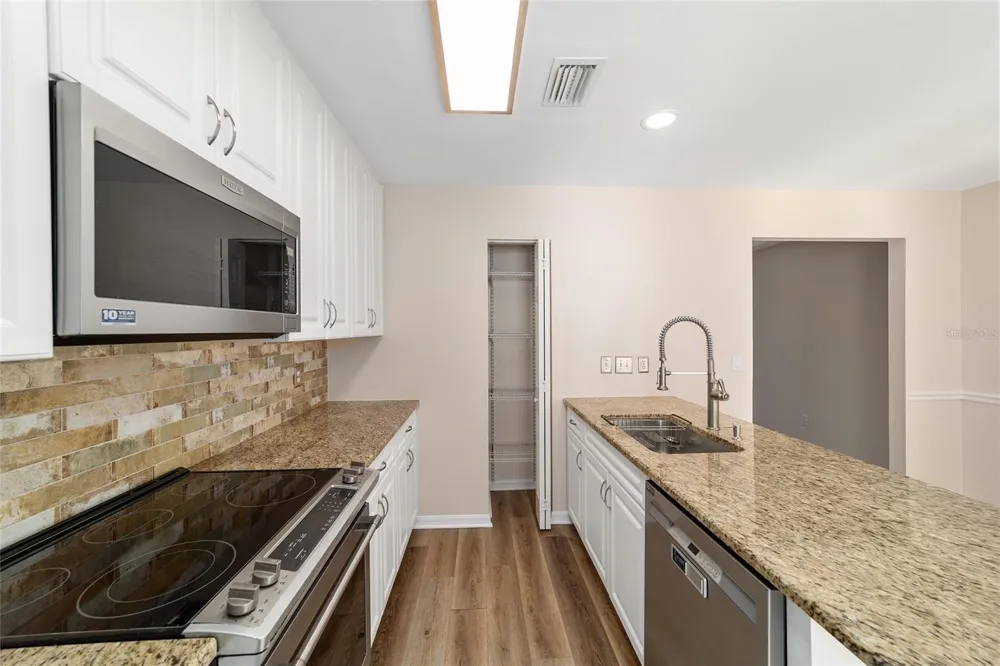 1701 SE 24TH ROAD #102 ocala, FL 34471