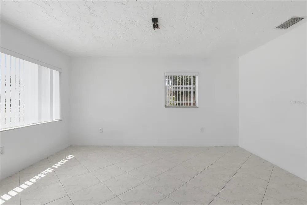 721 BAYSHORE DRIVE Tarpon Springs, FL 34689