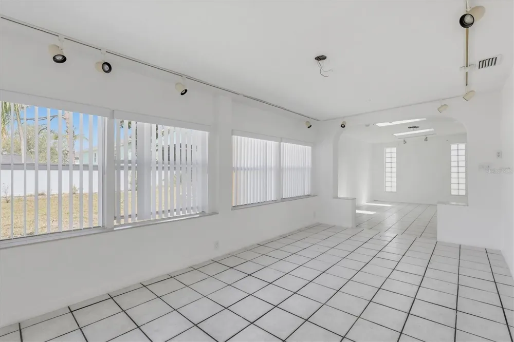 721 BAYSHORE DRIVE Tarpon Springs, FL 34689