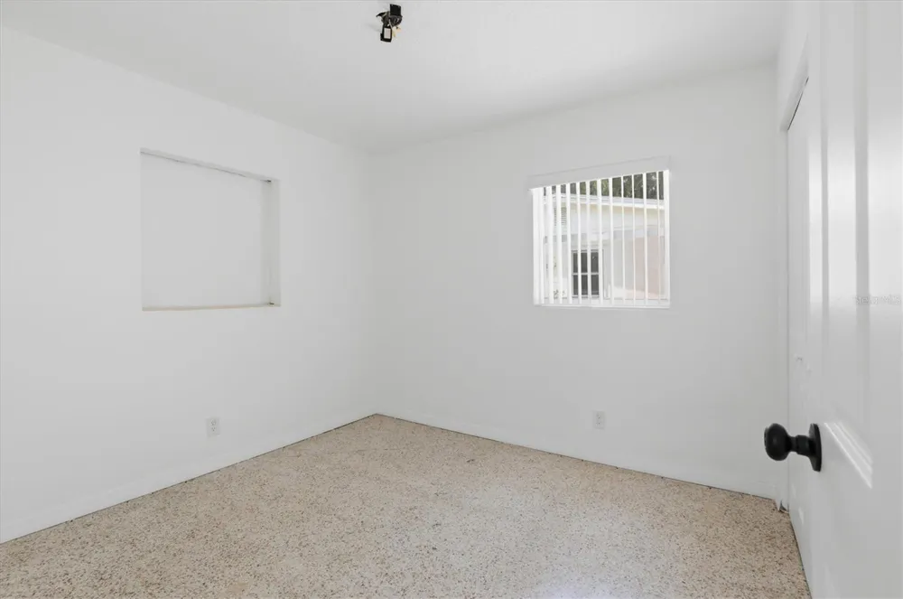 721 BAYSHORE DRIVE Tarpon Springs, FL 34689