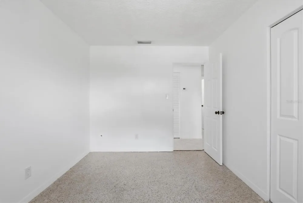 721 BAYSHORE DRIVE Tarpon Springs, FL 34689