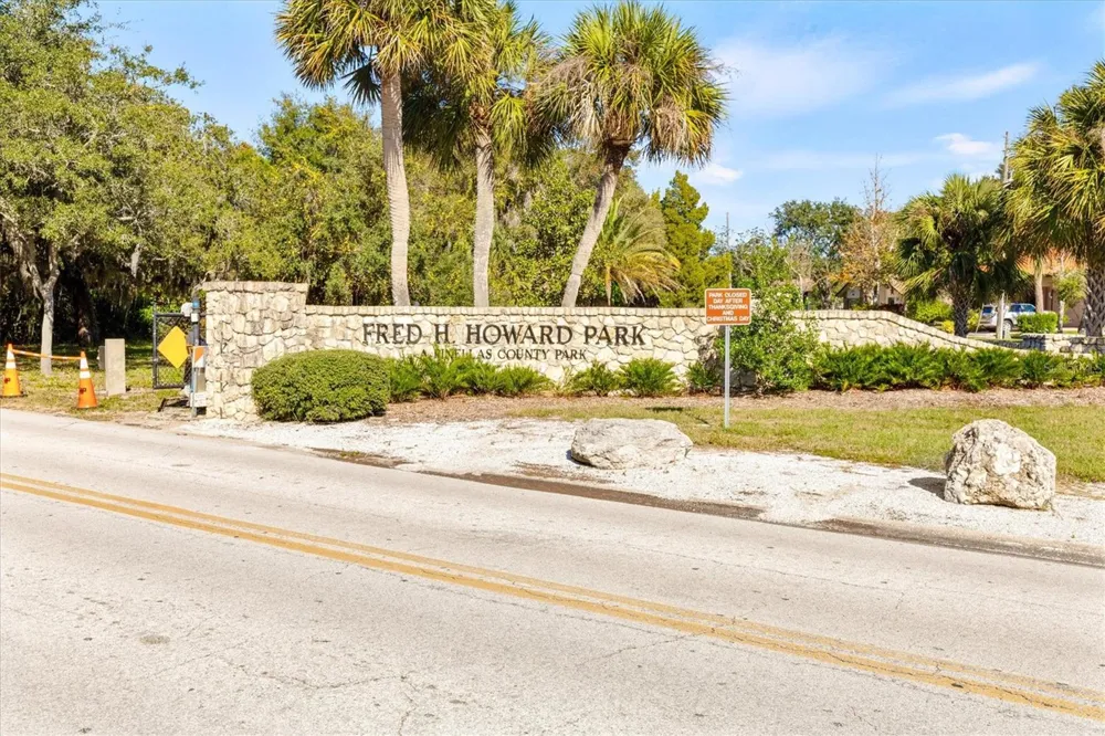 721 BAYSHORE DRIVE Tarpon Springs, FL 34689
