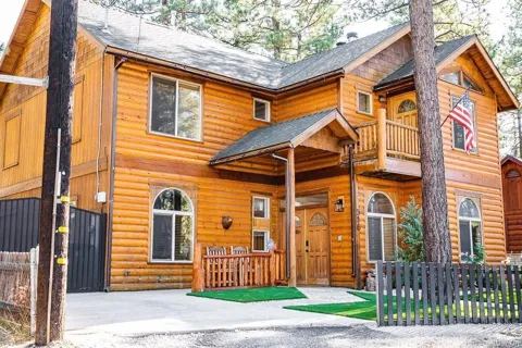 516 Irving Way