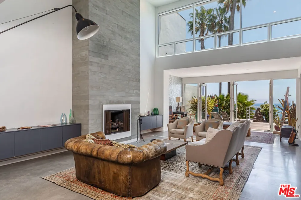 27428 Pacific Coast Highway Malibu, CA 90265