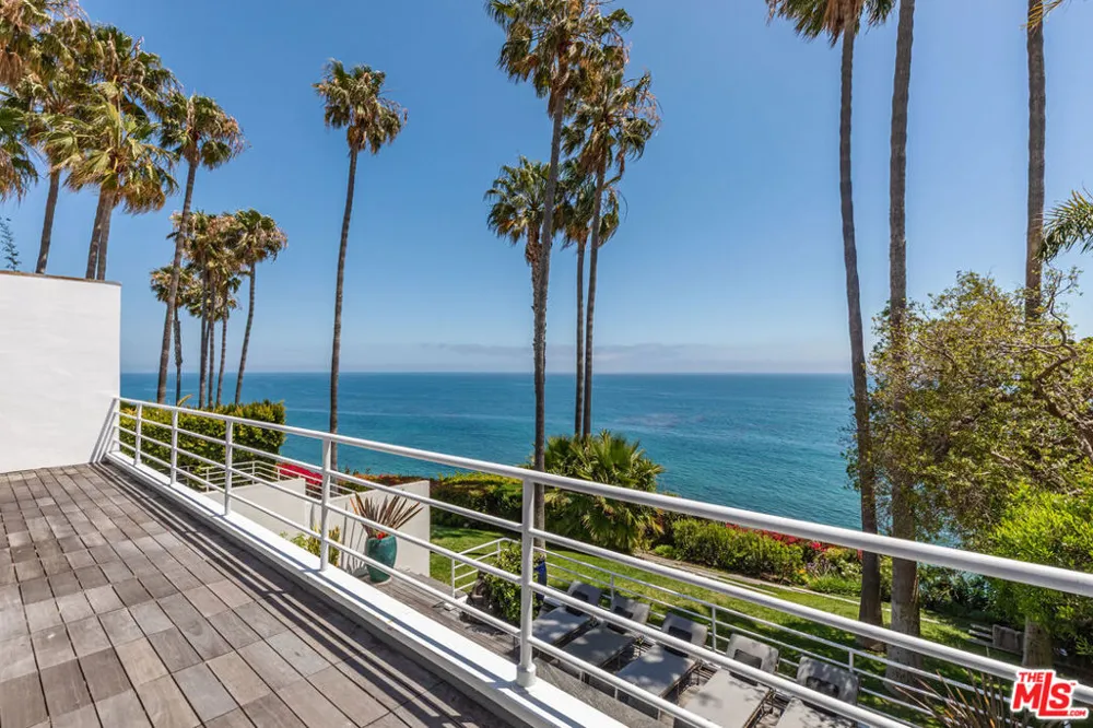 27428 Pacific Coast Highway Malibu, CA 90265
