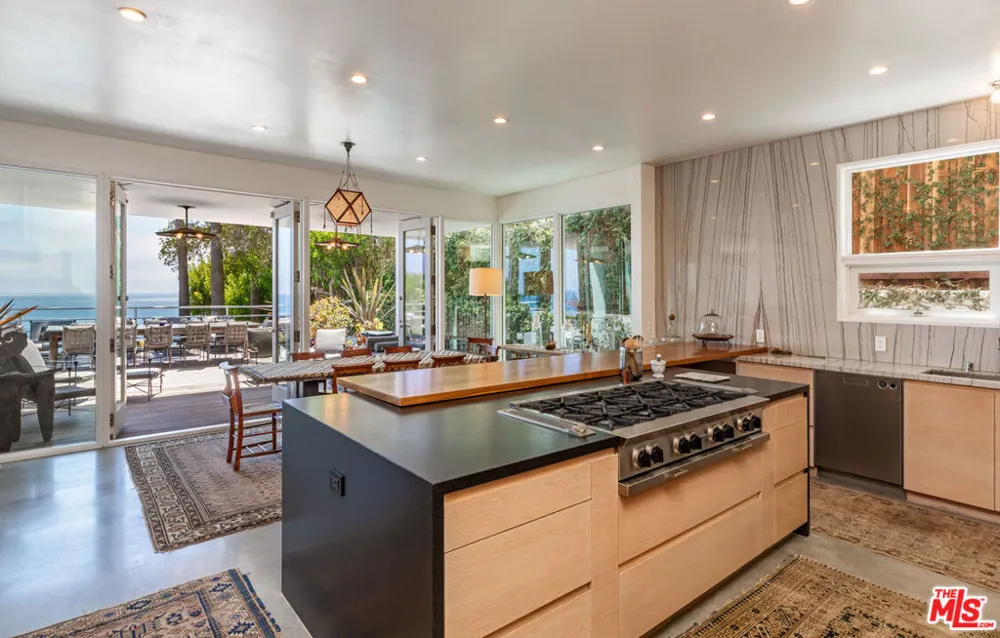 27428 Pacific Coast Highway Malibu, CA 90265