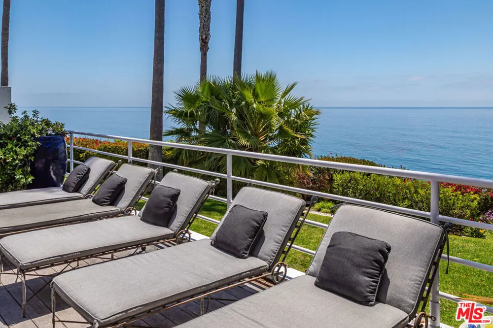 27428 Pacific Coast Highway Malibu, CA 90265