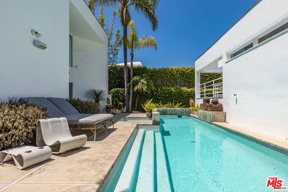 27428 Pacific Coast Highway Malibu, CA 90265
