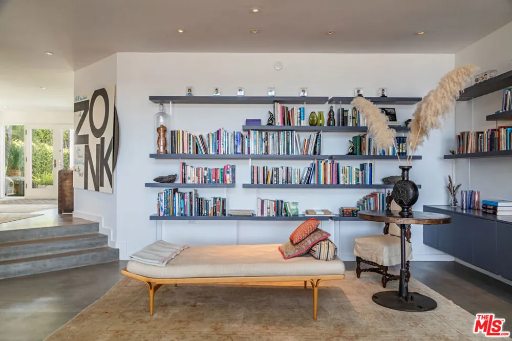 27428 Pacific Coast Highway Malibu, CA 90265