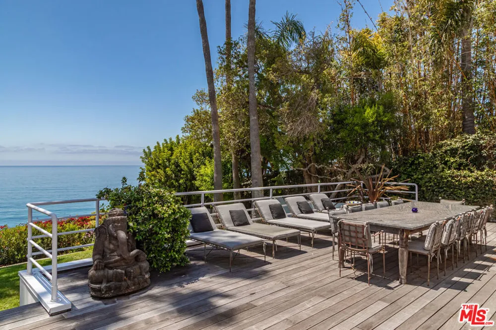 27428 Pacific Coast Highway Malibu, CA 90265