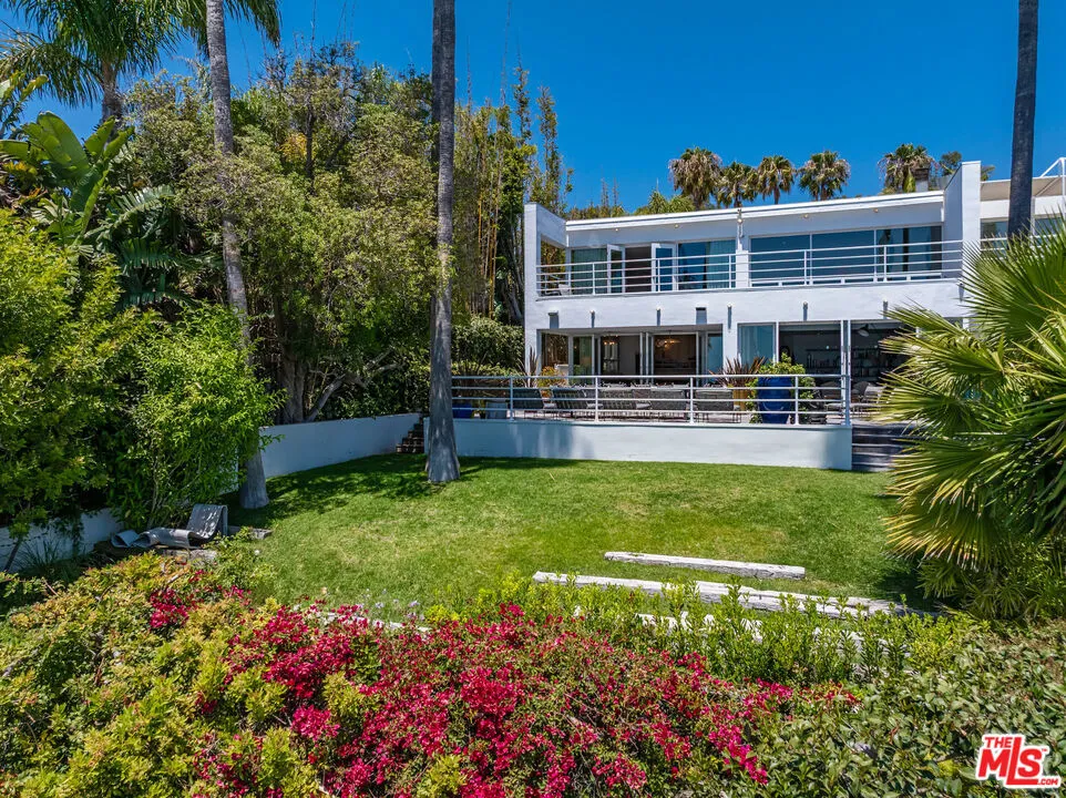 27428 Pacific Coast Highway Malibu, CA 90265