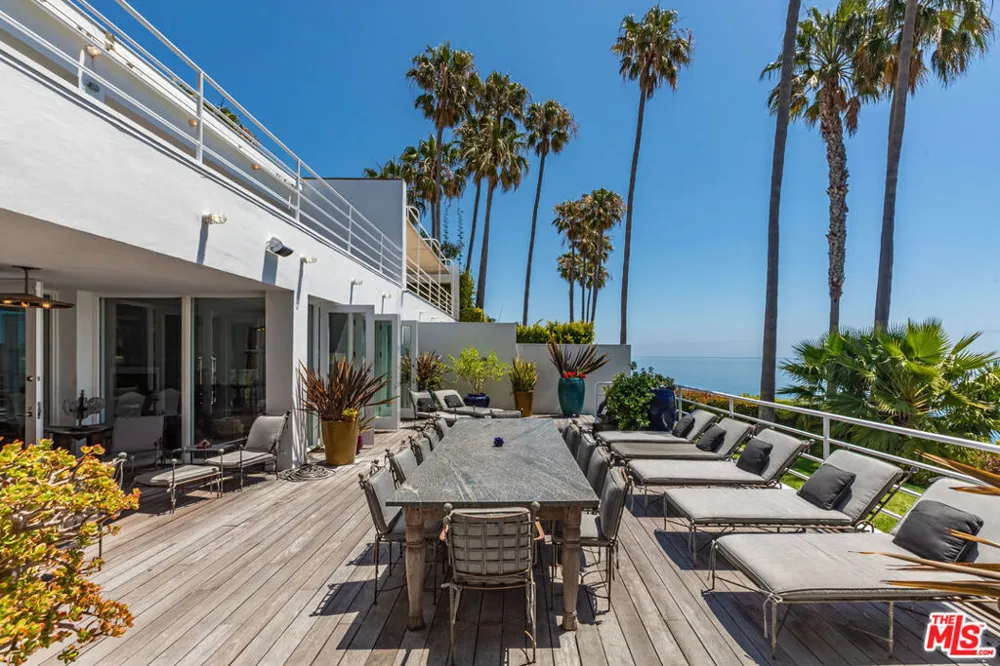 27428 Pacific Coast Highway Malibu, CA 90265