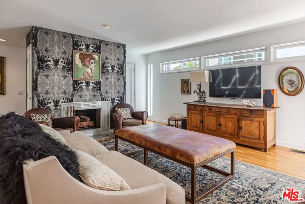 27428 Pacific Coast Highway Malibu, CA 90265