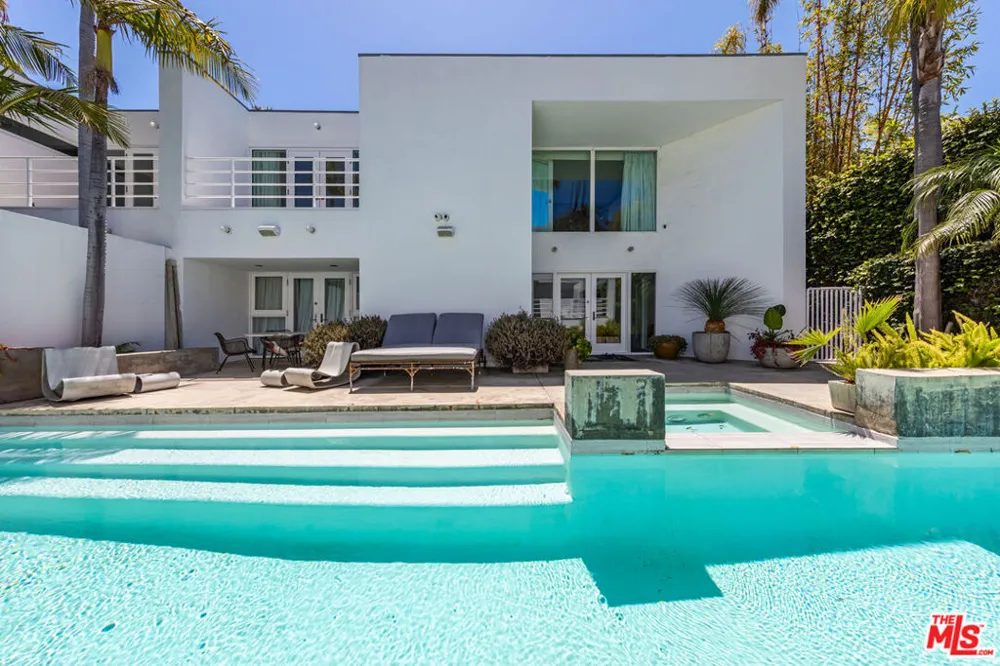 27428 Pacific Coast Highway Malibu, CA 90265